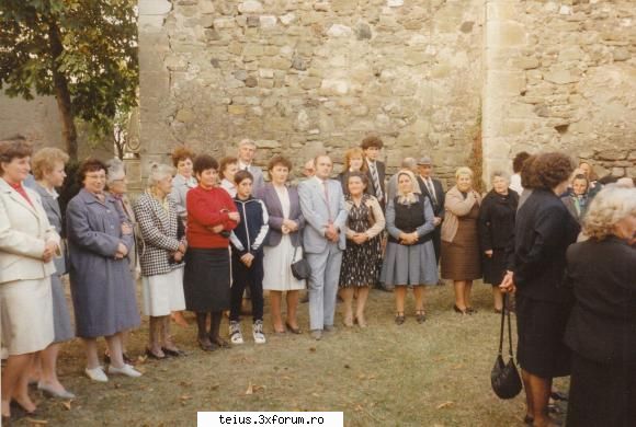 in front of the church arnemuiden help teius (starting from 1990)