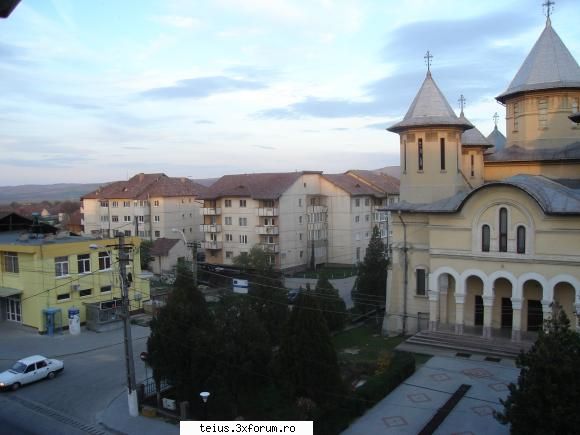 cea mai mare biserica ortodoxa din teius biserica sf. treime