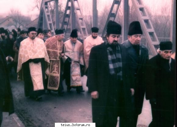 preoti care au slujit la ortodoxe & romano catolice in anii '80 biserica sf. treime