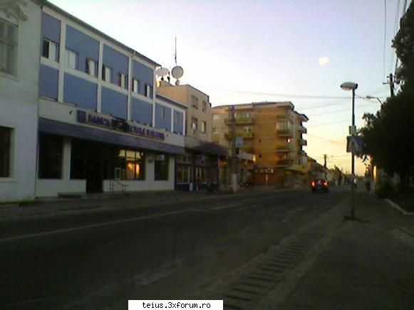 ce stresant e ca trebuie sa scriu cate ceva la fiecare poza pe care o adaug, ma rog, scuze ca sunt