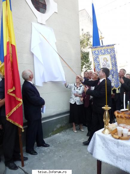 trecutul e viu, ia parte �n prezent, �l şi se �n de ceea ce ni se spunea octavian paler. 25
