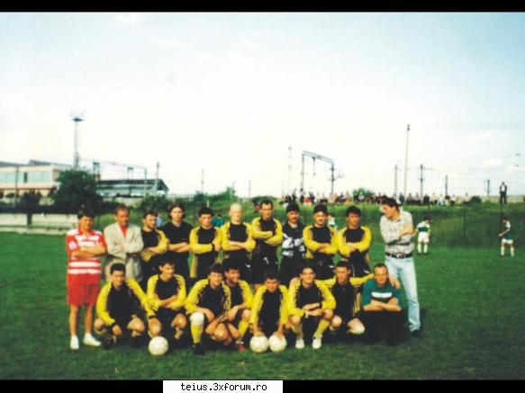 echipa mare 2000 poze cu echipa